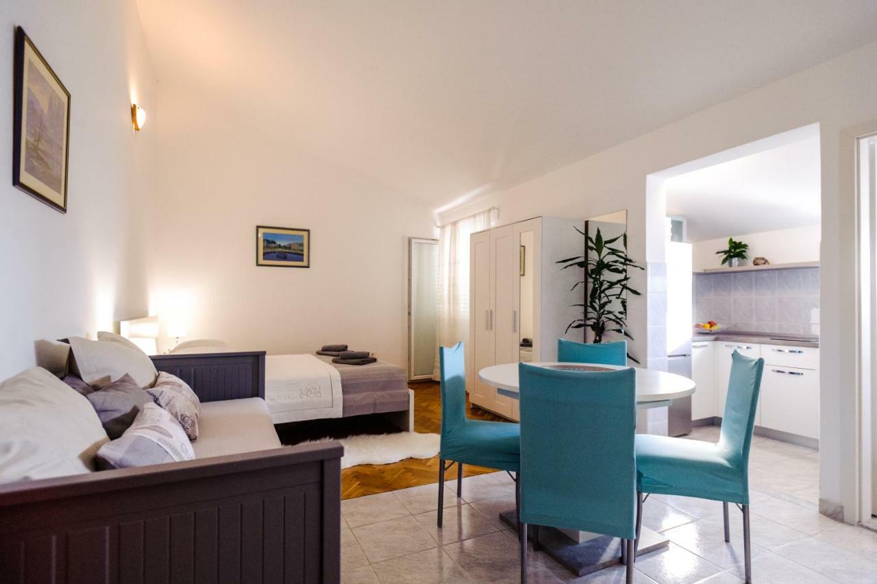 Apartments Korda - Suhi Potok Jesenice  Bagian luar foto